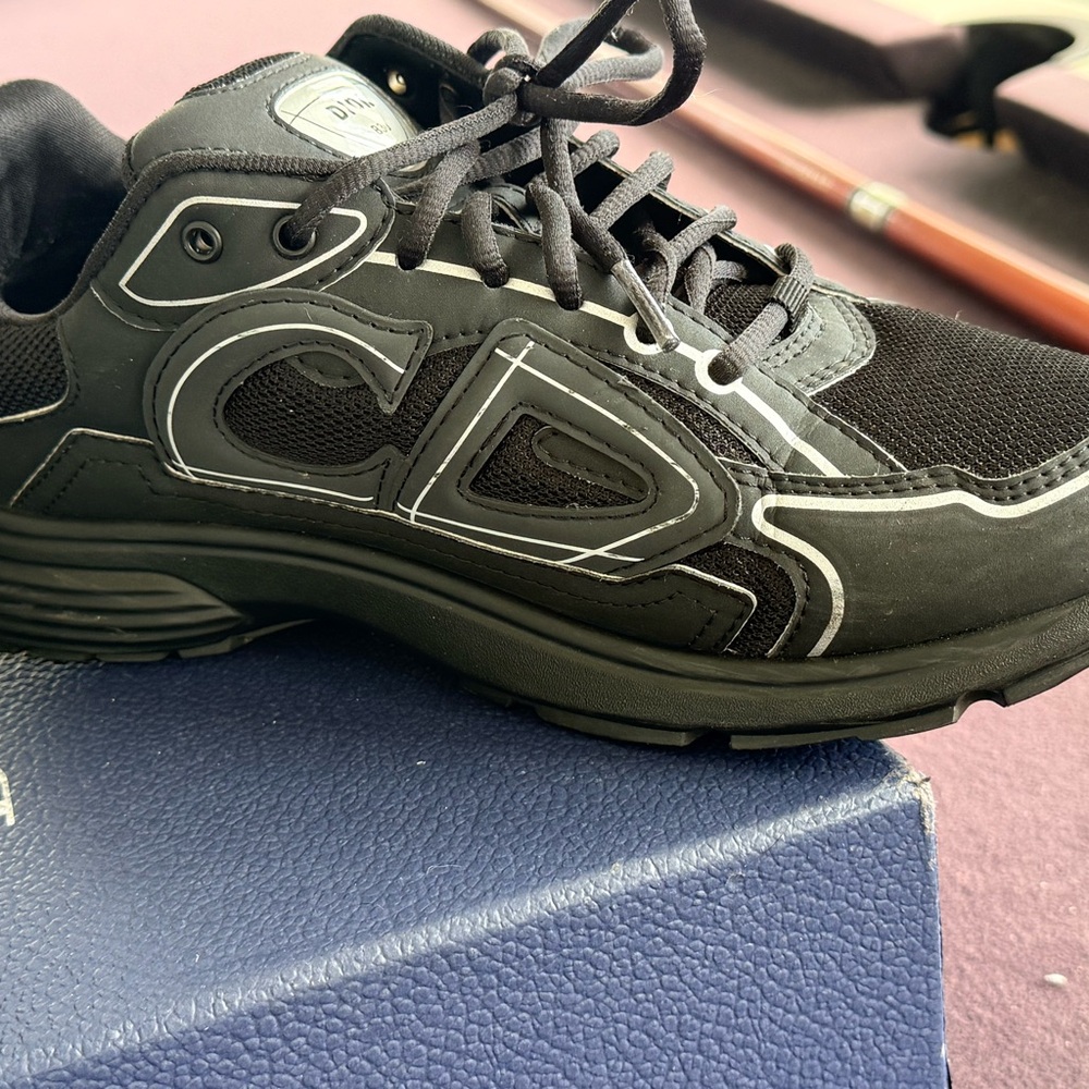 Dior B30 Men's Black Sneakers - Picture 4 of 11